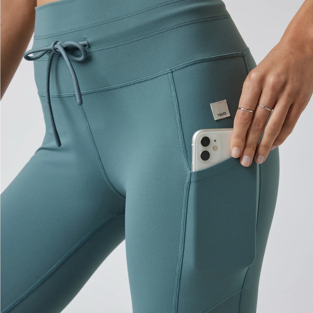 Vuori Daily Pocket Leggings XS NWOT High waisted